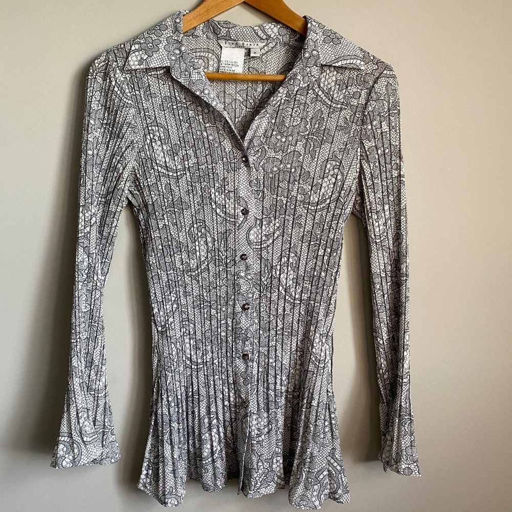 Fred David Stretch Women's Bell Sleeve Peplum Top Size Medium Smocked Bottom